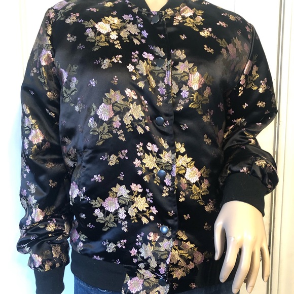 Floral Bomber Jacket - Picture 5 of 7